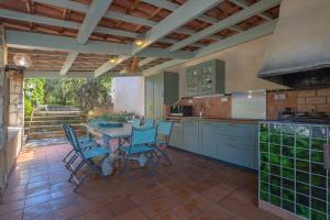 Villa avec Piscine - Cuisine dété - Plages à pieds