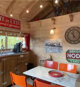 Chalets Chalet de Luxe Spacieux -12 pers- Sauna & Jacuzzi : photos des chambres