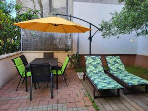 Apartment with garden in Barbariga