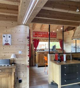 Chalets Chalet de Luxe Spacieux -12 pers- Sauna & Jacuzzi : photos des chambres