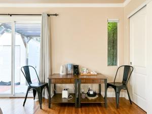 Monthier Picfair Village CA1G6R23