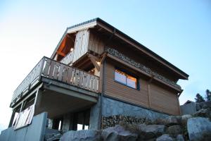 Chalets Chalet de Luxe Spacieux -12 pers- Sauna & Jacuzzi : photos des chambres