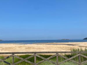 PRIMERA LINEA PLAYA AMERICA