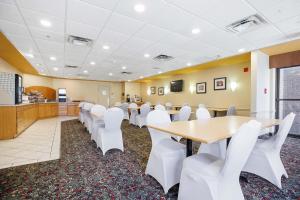 Sandman Hotel & Suites London Downtown