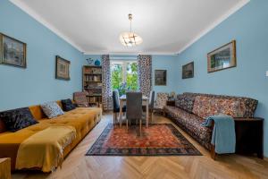 70m2 Warsaw Wola Apartment - Top Location, 2 Bedrooms, 1st Floor - by Rentujemy