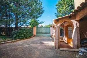 Villas Magnifique villa provencale avec piscine et jardin : photos des chambres