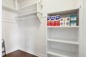 Prime & Stylish 1BR Hideaway - Dorchester 306