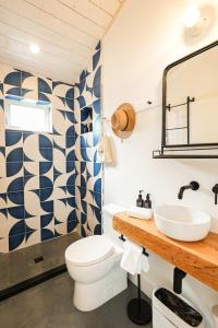 Fish Board Studio includes King Bed with Kitchenette and Futon