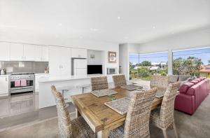 Saltwater Serenity - Townhouse with a View