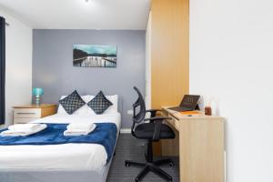 2-BR Executive En-Suite Apartment by MBiZ