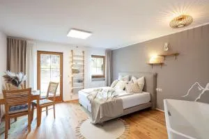 gemütliche FeWo mit großer Relax-Badewanne Ap 303 - Reichenau