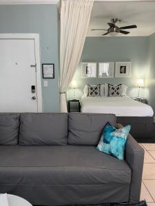 Ocean Breeze Studio With Parking By The Beach