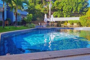 Solaris 6 - duplex 2 quartos 10 mn a pé da praia