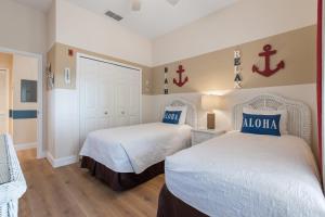 Newly renovated beautiful second floor condo in Bahama Bay