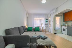 100mt to beach apartment centre Torrevieja