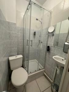 Hotels ETOILES DE MANTES : photos des chambres