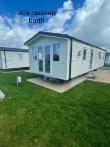 Caravan by the beach - Llancynfelyn