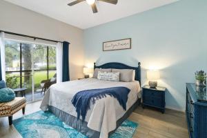 Bahama Bay- Condo 3 bedrooms first floor