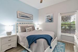 Bahama Bay- Condo 3 bedrooms first floor