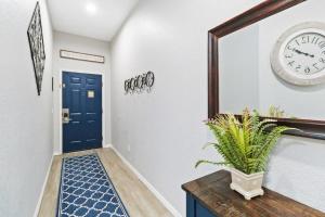 Bahama Bay- Condo 3 bedrooms first floor