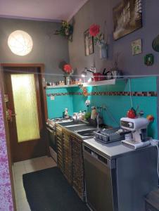 Apartments with parking space Grohote, Solta - 23166