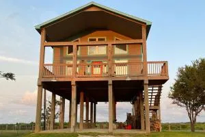 Quilted Canal Cabin - Fish, Play, Relax - Markham