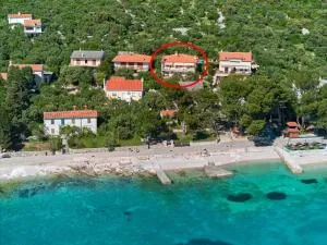 Apartments by the sea Martinscica, Cres - 23222 - 马丁斯契卡