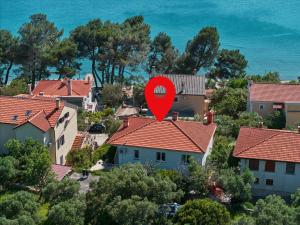 Apartments by the sea Martinscica, Cres - 23222 