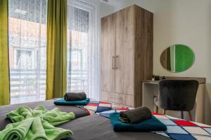 Apartments with parking space Vir - 23252