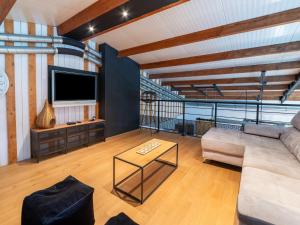 Farmstay with indoor swimming pool