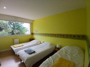 Maisons de vacances Spacieuse maison familiale 11 pers. avec jardin pres du port de Capbreton - FR-1-239-1001 : photos des chambres