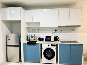 ContiNeW Pudu nr Ikea Cheras 2Br-6pax-1park-Wi-fi