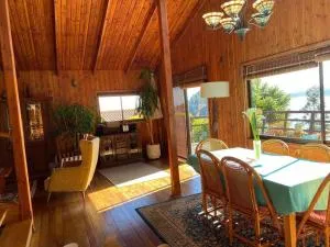 Casa y vista maravillosa, con piscina Coliumo Tomé - Mela