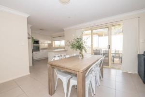 Park Villa - Near CBD, Spacious, Ideal for Work