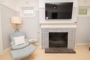 The Oaks on March Stunning & Elegant CBD Home