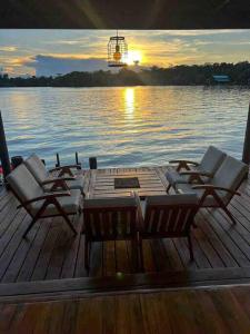 RD001 Linda Casa en Rio Dulce