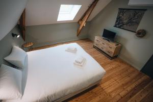Hotels La Marjolaine - Demeure d-Hotes - Service Para-hoteIier - Premium : photos des chambres