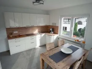 Am Park Comfortable holiday residence - Eichenried