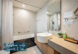 Modern 3BR Panoramic City Views