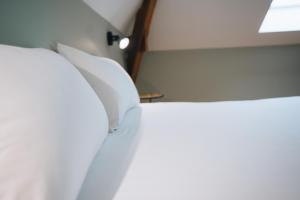 Hotels La Marjolaine - Demeure d-Hotes - Service Para-hoteIier - Premium : photos des chambres