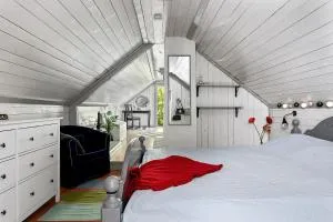 Loftlägenhet på hästgård i Tvååker - 乌拉勒德