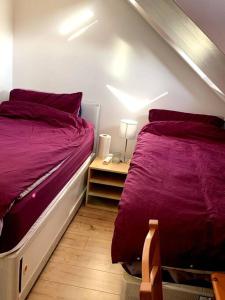 Comfortable Private Room in a Friendly Home in Headington next to Brookes University Oxford, C