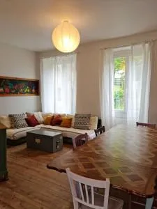 La parenthèse maison de vacances à Hauterives - 奥特里韦