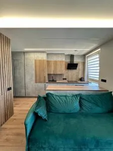 Budiniškiu apartamentai - Zujūnai