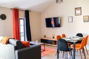 JOLI APPARTEMENT CLIMATISE CENTRE VILLE À 300m du THEATRE ANTIQUE - 奥朗日