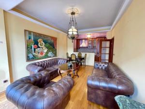 Heart of the City Stunning comfort,Balcony ,Netflix,Free Wi-Fi