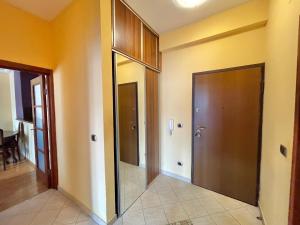 Heart of the City Stunning comfort,Balcony ,Netflix,Free Wi-Fi