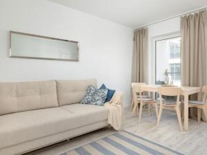 Apartment with balcony, close to the beach, pool