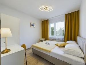 Przytulny Apartament z Parkingiem Blisko Morza w Gdyni by Noclegi Renters