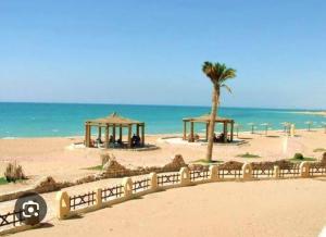 شاليه مكيف 90م بلو لاجون للعائلات فقط